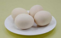 鸭蛋和鸡蛋哪个大（鸭蛋和鸡蛋大小一样吗）