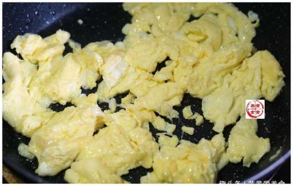 怎么形容炒鸡蛋（怎么形容炒鸡蛋的味道）-图1