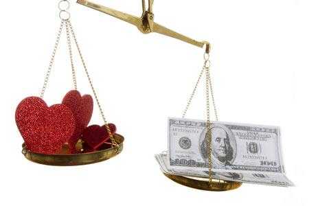 金钱和爱情哪个重要作文（爱情和金钱谁更重要）-图3